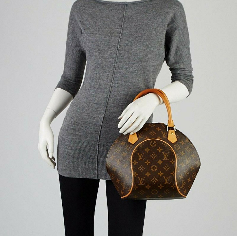 🌹SOLD🌹Authentic Louis Vuitton Ellipse PM